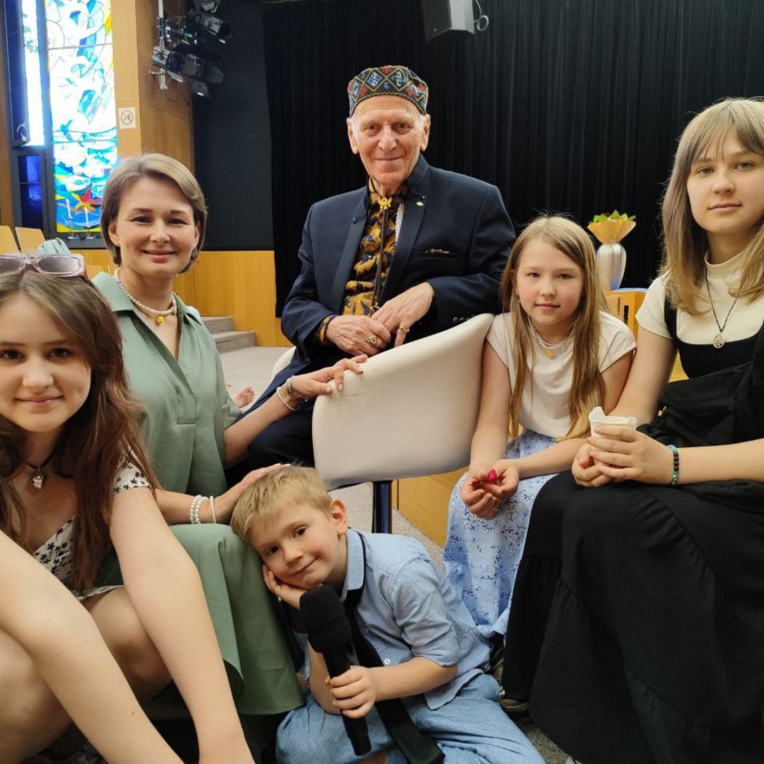 Консультації для дітей та підлітків